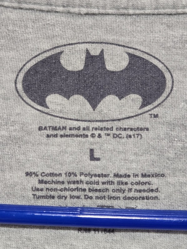 DC Comics Batman Retro Style Wash Silver T-Shirt Size Large gallery
