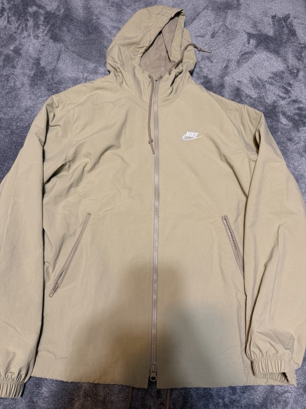 Nike Men’s Hooded Full Zip Windbreaker Jacket Beige Solid Logo Size M