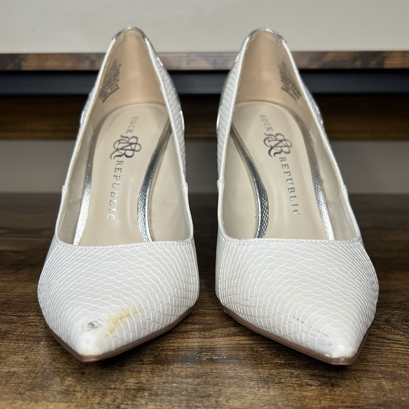 Rock & Republic Delia White Point Toe Silver Stiletto Heels Women's 7.5 gallery