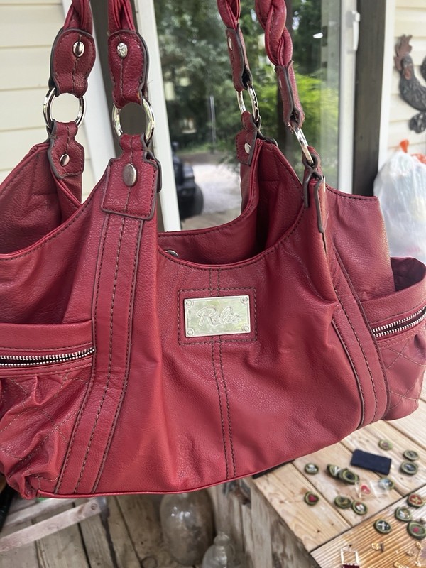 Relic Red Pebbled Shoulder Bag Silver Hardware Zip Closure Outer Pockets