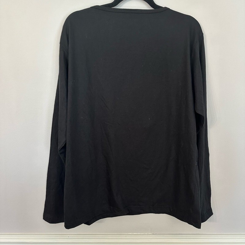 Urban Buck Women’s Black Long Sleeve Buttoned V-Neck Green Clover Top Sz 2XL NWT gallery