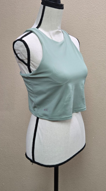 Ruby Ribbon Sport Crop Tank sz 36 green racerback molded cups stretch odor free gallery
