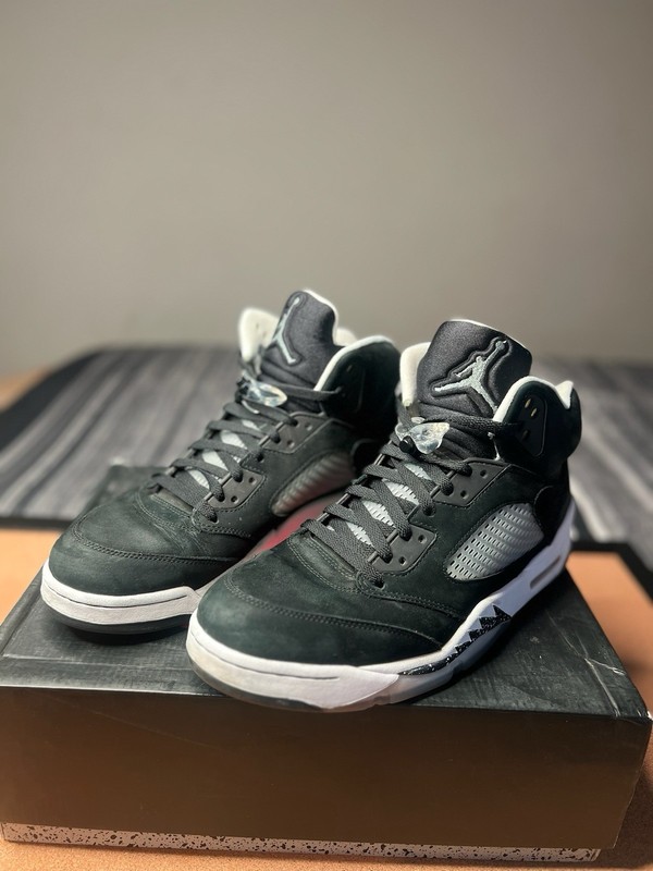 Jordan Air Jordan 5 Retro ‘Oreo’ 2021 Men’s Mid Top Lace-