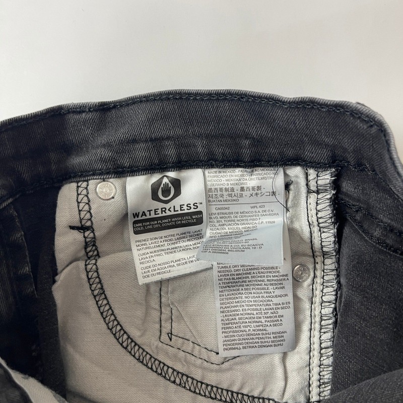 Levis Jeans Mens 30x29 Black 510 Skinny Stretch Denim Grunge Goth Minimalist gallery