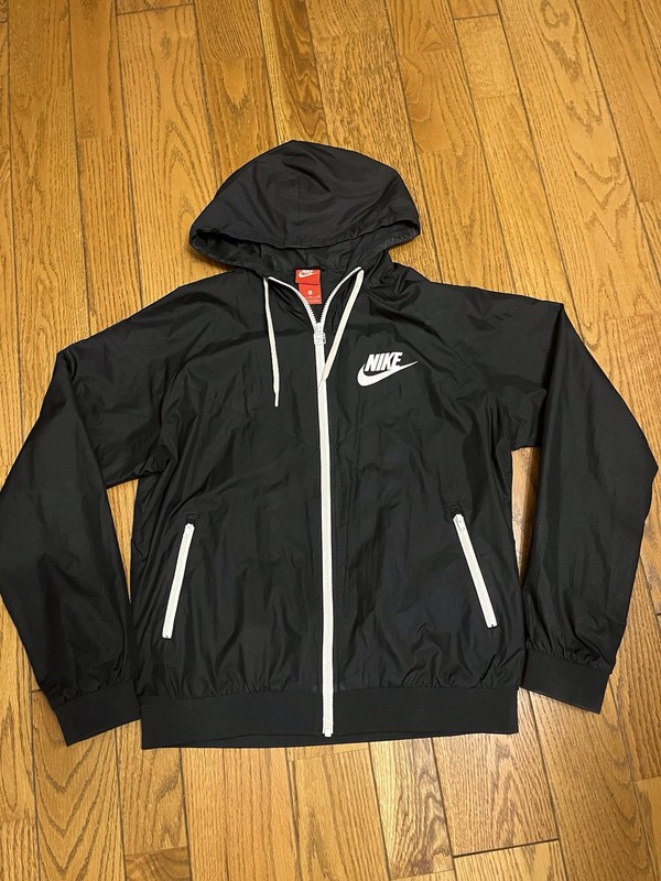 Nike Windrunner Men’s Hooded Full Zip Nylon Windbreaker Jacket Black/White XL