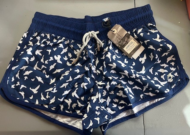 SURFCUZ Quick Dry Board Shorts Women’s Size 30 Dove Print Surf Beach Short