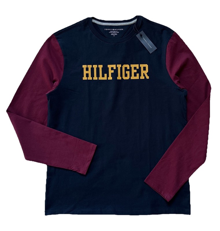 Tommy Hilfiger Men’s Regular Fit Logo Long Sleeve Tee