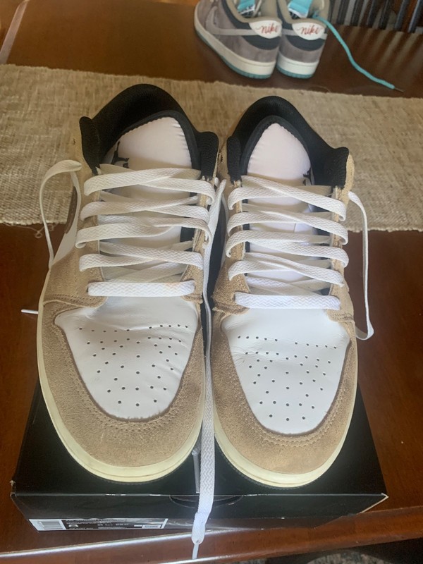 Air Jordan 1 low SE elephant gallery