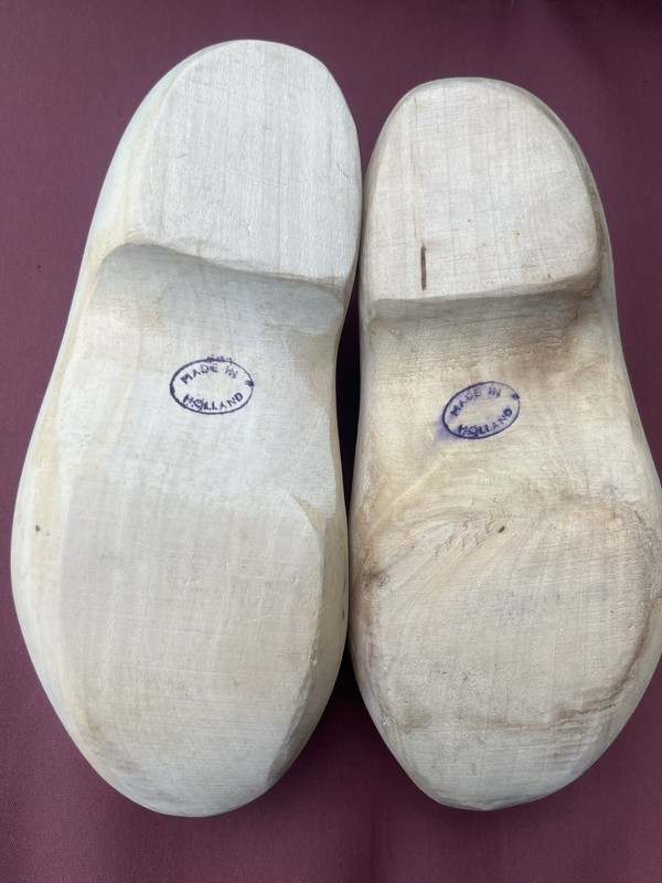 Wooden Shoe / Beige Vintage / Made in Holland. Size 19 1/2. gallery