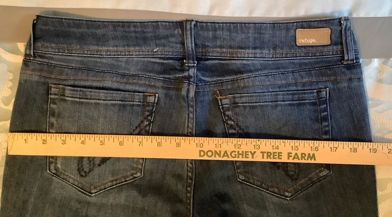 Womens Sz. 13 Long REFUGE BLU Jeans Wst. 33 Insm. 31.5 Fr. Rise 8.5 VGCondition gallery