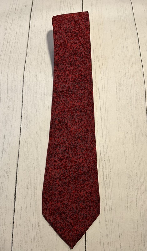 Alfani Men’s NeckTie Red W/Black Details 58”x3.25″ 100% Silk Made In Italy