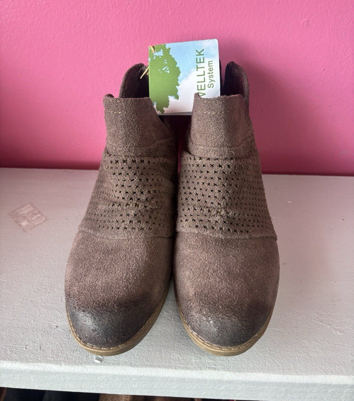 Earth Origins Women’s Brown Leather Perforated Ankle Bootie Zip Round Toe 7.5M