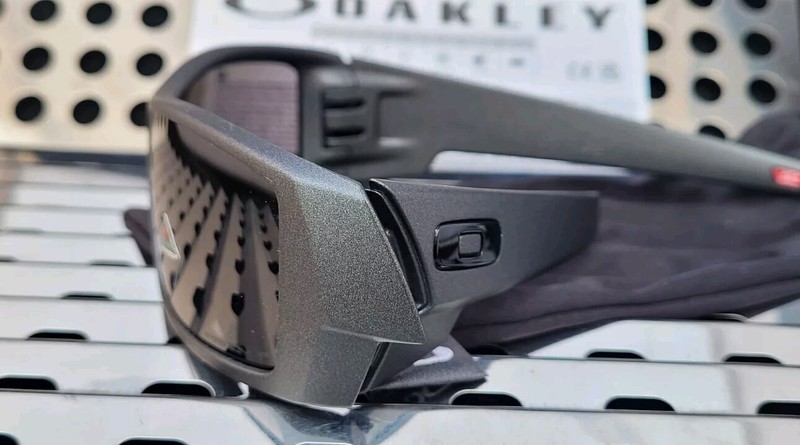 New Oakley GASCAN 9014-3560 Sunglasses Matte Steel w/ Prizm Black Polarized gallery