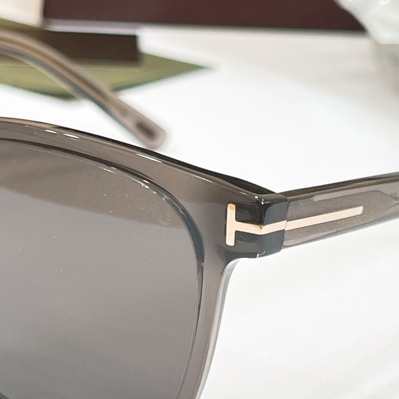 Tom Ford Classic Grey Unisex Sunglasses Premium Style TF1381 55-21-145 gallery