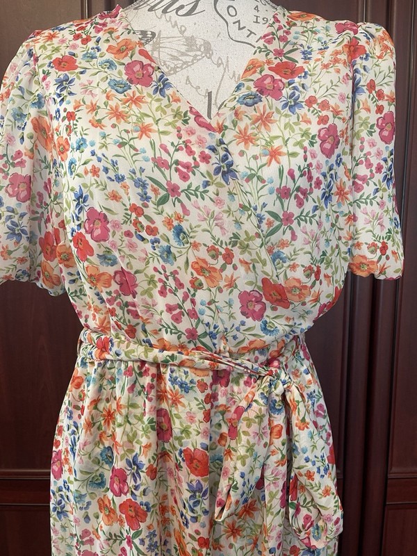 New Look NWT UK 16 EU 44 Floral Wrap Look Dress RP £29.99 gallery