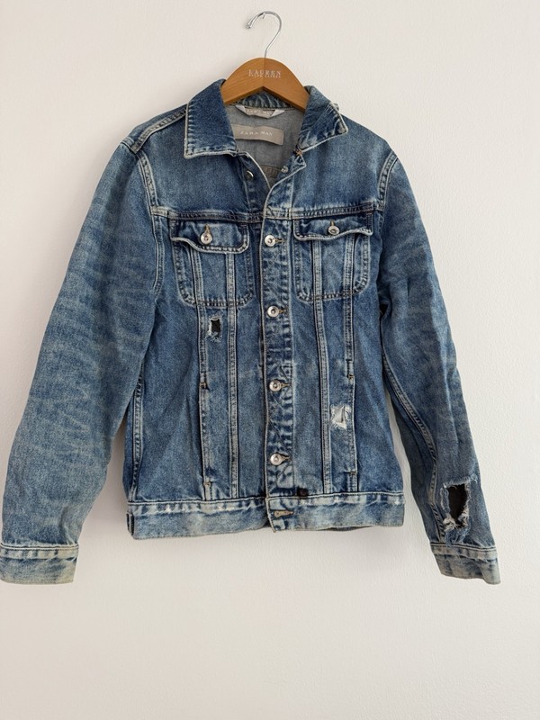 ZARA MAN Men’s M Blue Distressed Button-Front Short Jean Jacket