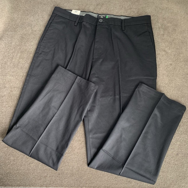 Dockers Men’s Iron Free Classic Fit Khaki Stretch Pants 38 x 32 Black Flat Front