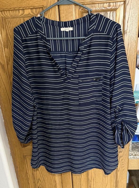 Maurices Women’s Blue & White Striped Blouse L V-Neck Pullover 3/4 Roll Tab