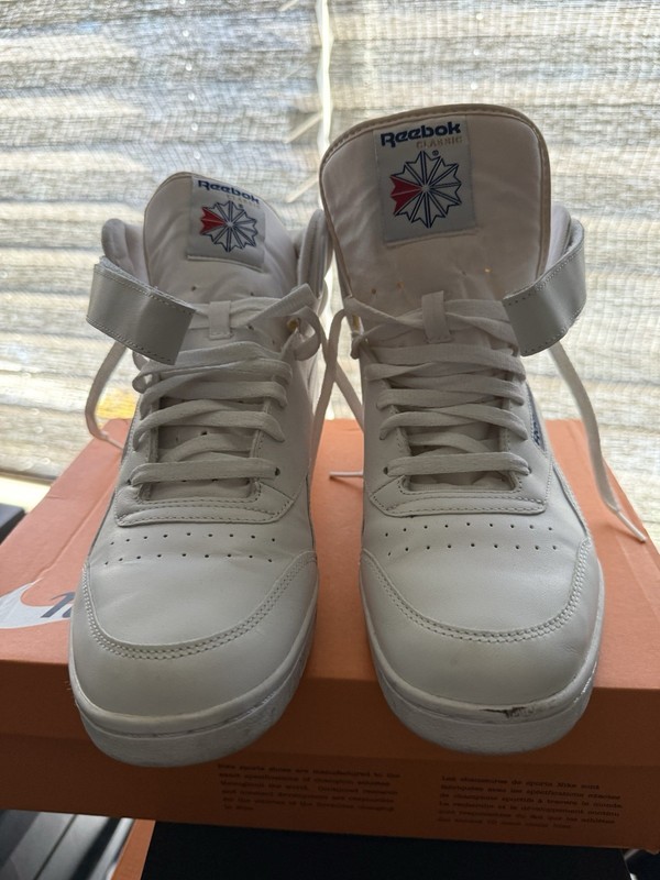 Reebok Classic Men’s White Mid Top Lace Up Hook & Loop Ankle Strap 059503