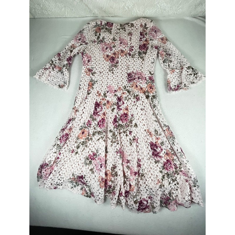 Chris McLaughlin Pink Floral Lace Bell Sleeve Dress Size 14 gallery