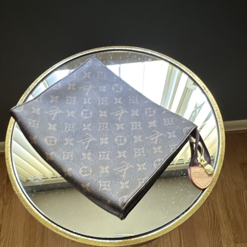 Louis Vuitton Toiletry Monogram Pouch 26 Brown Canvas gallery