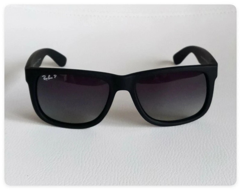 Ray-Ban Justin RB4165 622/T3 Matte Black Grey Gradient Polarized Sunglasses 54mm