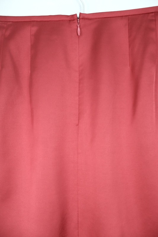 Unknown Factory Women's Wool Viscose Pencil Skirt Lined Slit Dark Red Size 6 gallery