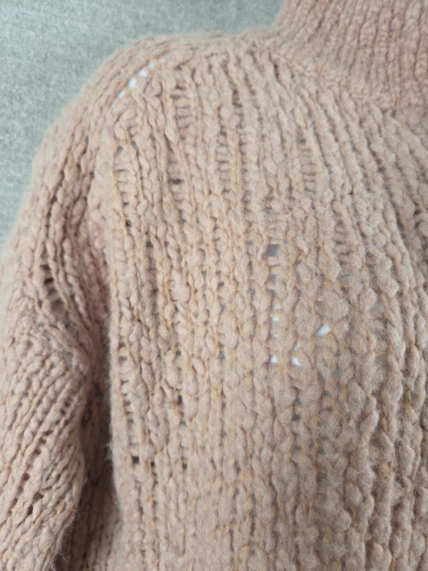 Everlane Alpaca Wool Cropped Sweater Size S Fuzzy Pale Pink Button Neck Fairy gallery
