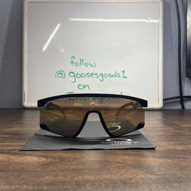 Oakley BXTR OO9280 Matte BLK W/ PRIZM Gold Lens Sunglasses gallery