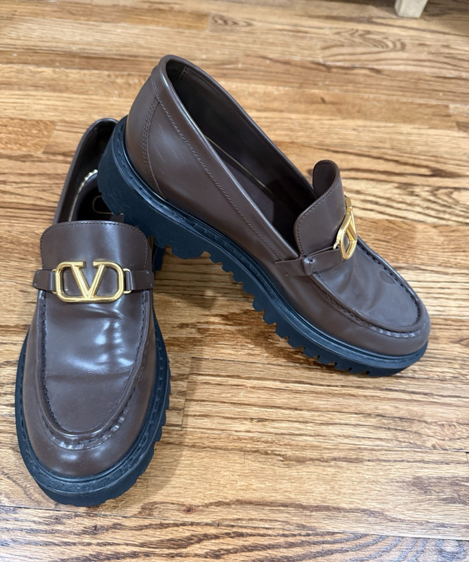 Valentino Brown Leather V Logo Slip-On Loafers Round Toe M size 39