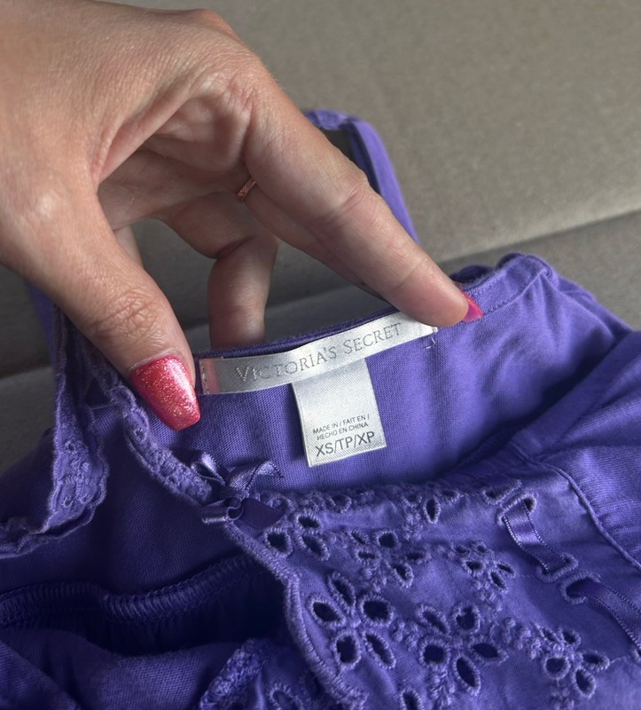 Y2K Victoria's Secret Purple Lace Cami Tank Top Eyelet Trim Vintage 90s Size XS gallery