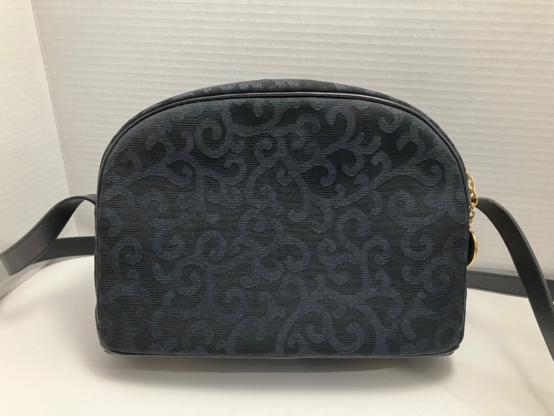 Yves Saint Laurent Vintage Heart Baroque Pattern Saddle Shoulder Bag-See Picture gallery