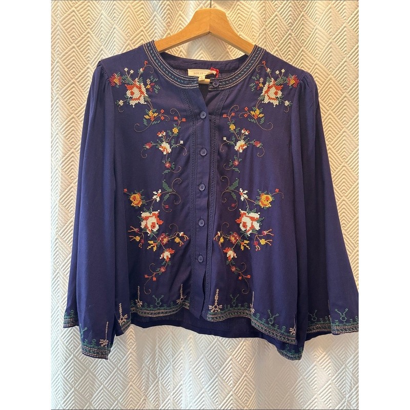 NWT Solitaire Navy Blue Embroidered Floral Boho Button-Front Top