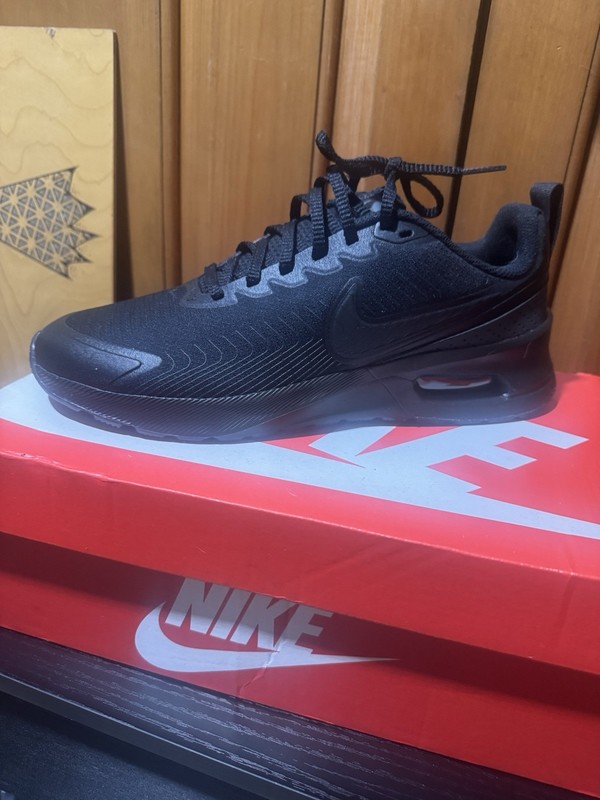 Nike Air Max Nuaxis Men's Black Low Top Lace-Up Cushioned Sneakers Rubber gallery