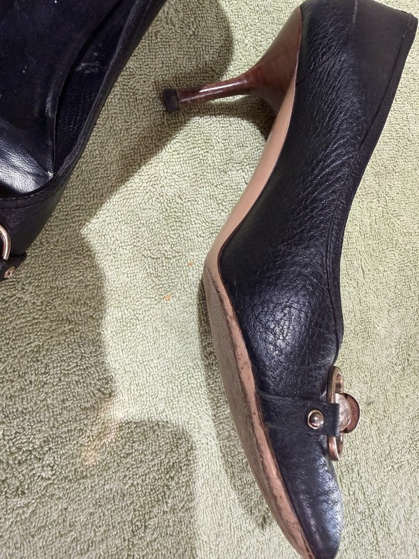 Gucci Black Leather Bamboo Accent Pump Women's Size 9 gallery