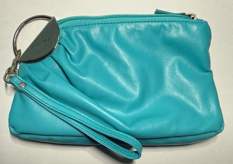 Turquoise Faux Leather Wristlet 8x5x1” Zip Silver Hardware Interior Zip Pocket
