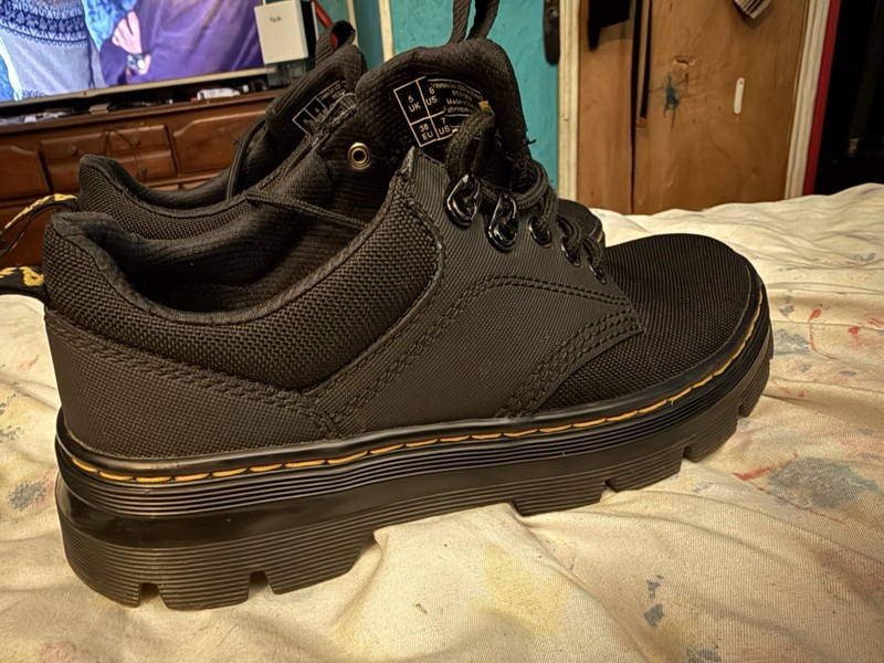 Dr. Martens Reeder Utility Shoes W7/M6 Unisex Black Extra Tough Nylon gallery