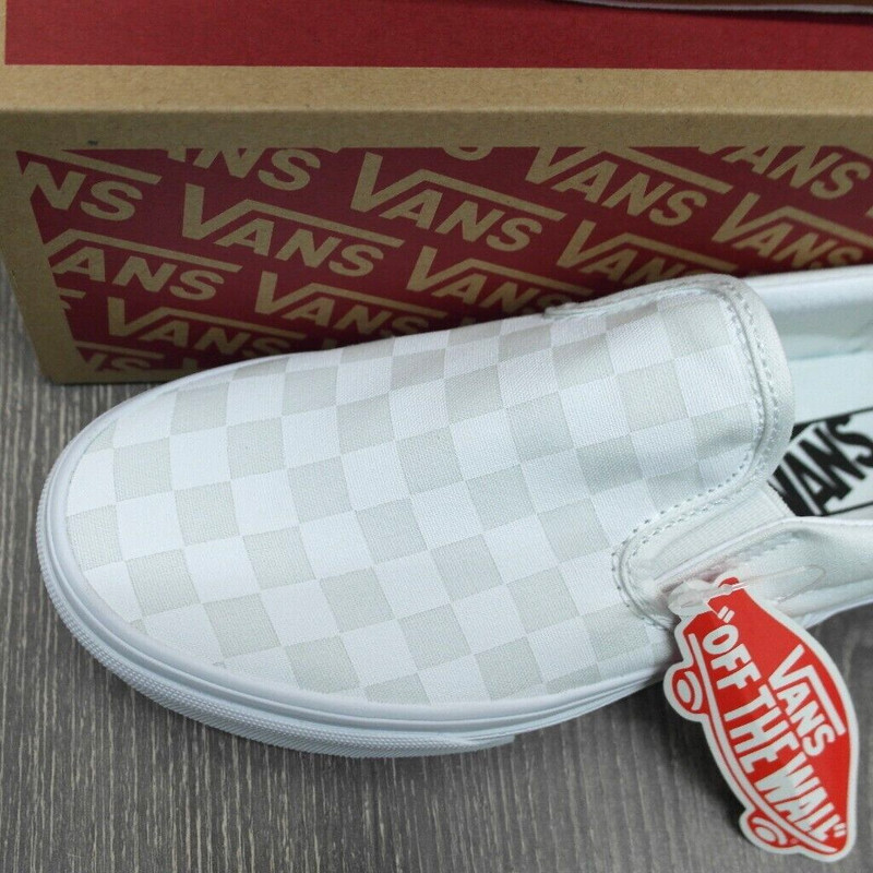 Vans VN000EYE Classic Slip On White Checkered Shoes Mens SZ 4.5, Ladies SZ 6 gallery
