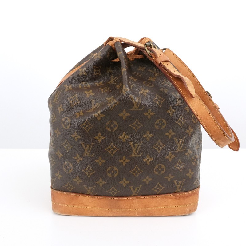 LOUIS VUITTON LV Monogram Noe M42224 Shoulder Bag Brown AR0960 Auth #55693A