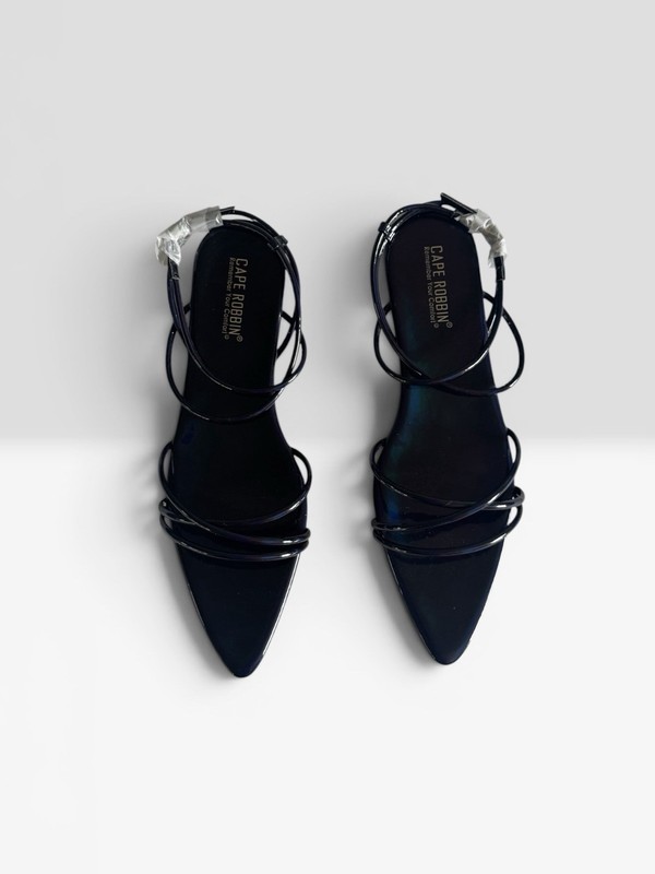 Cape Robbin Bibi Black Strappy Pointed Toe Flats Women’s Size 7.5