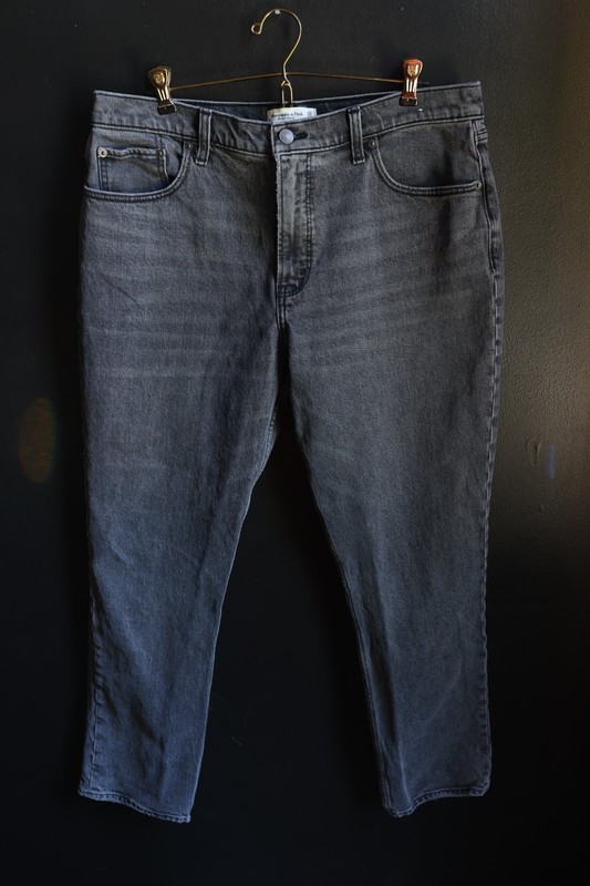 Abercrombie & Fitch Jeans Women 33/16 Black The 90s Skinny High Rise Grunge