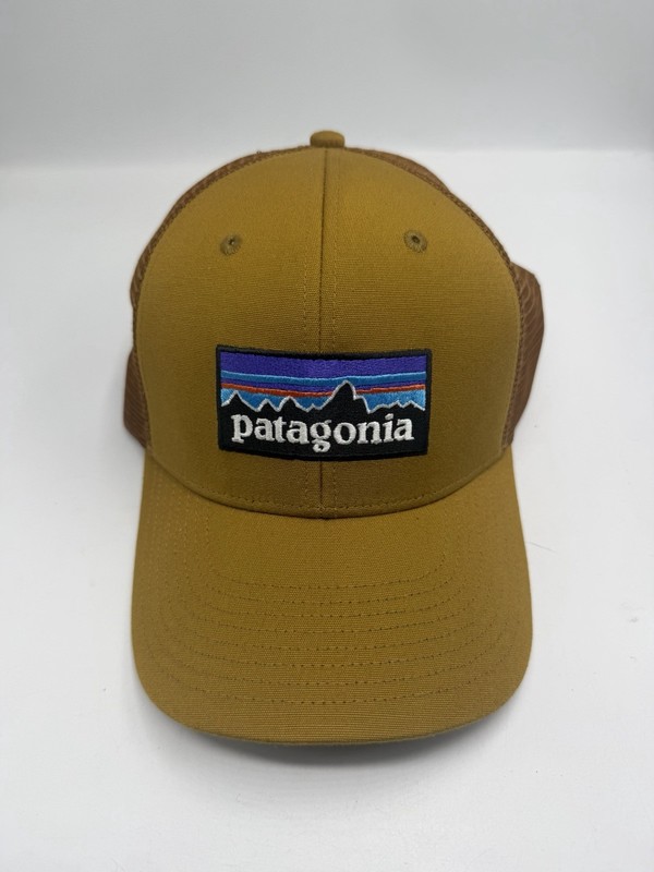 Patagonia Logo Lopro Trucker Hat Mens One Size Cabin Gold Mesh Snapback Brown