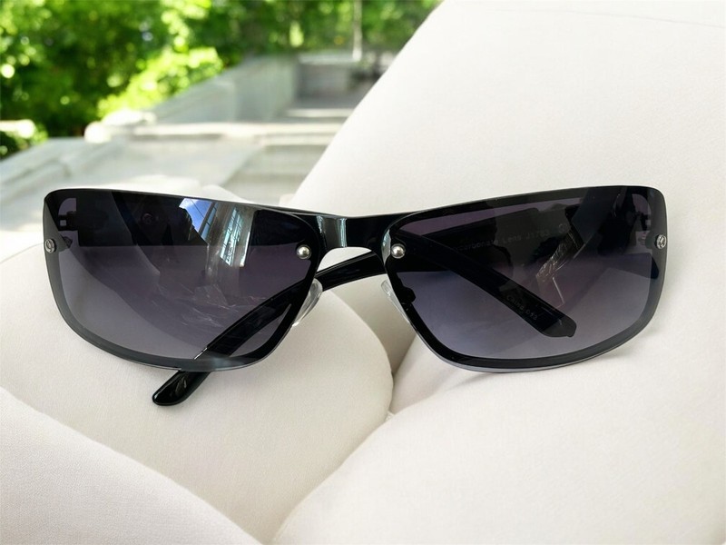 Stylish Unisex Sunglasses | UV400 / Polarized Options | Lightweight Polycarbonat gallery