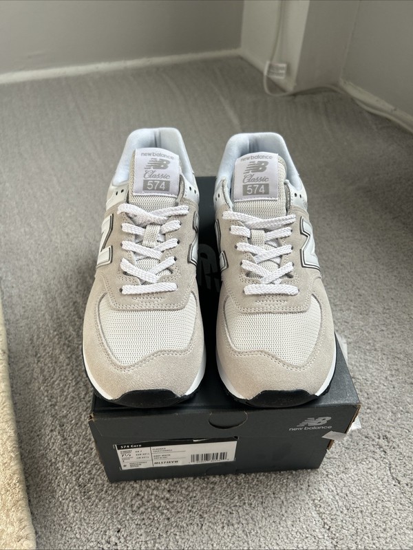 New Balance 574 Classic Grey White Mens 7 1/2 Womens 9