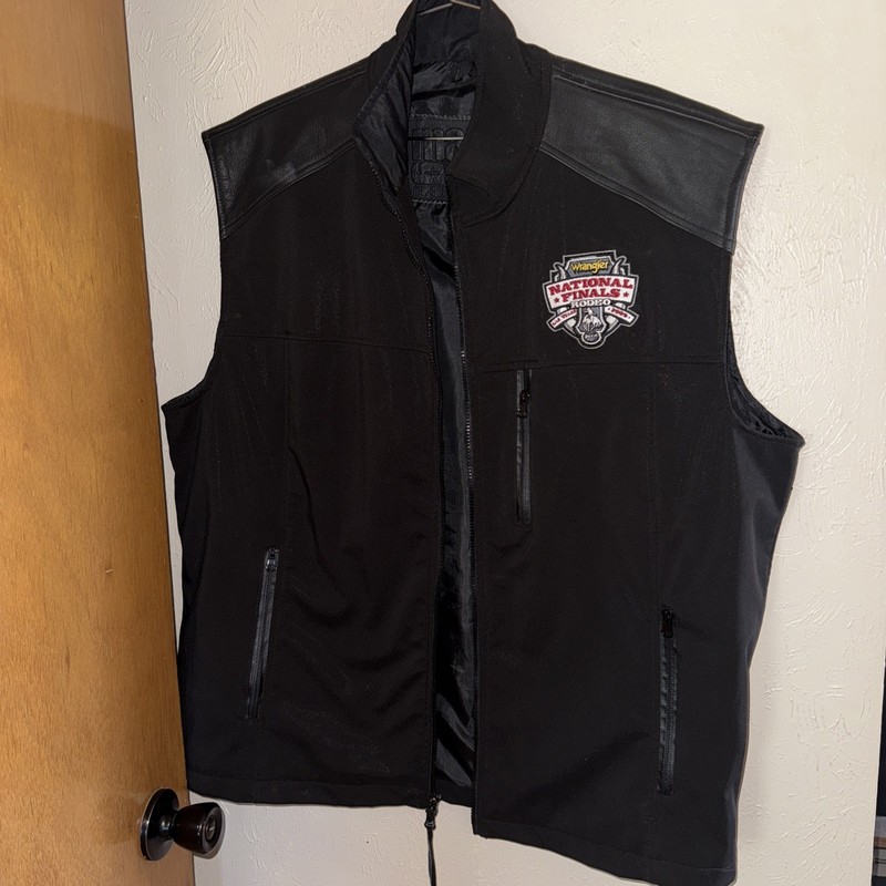 Wrangler National Rodeo Finals 09 Las Vegas Vest XL Main Gate Leather Shoulders
