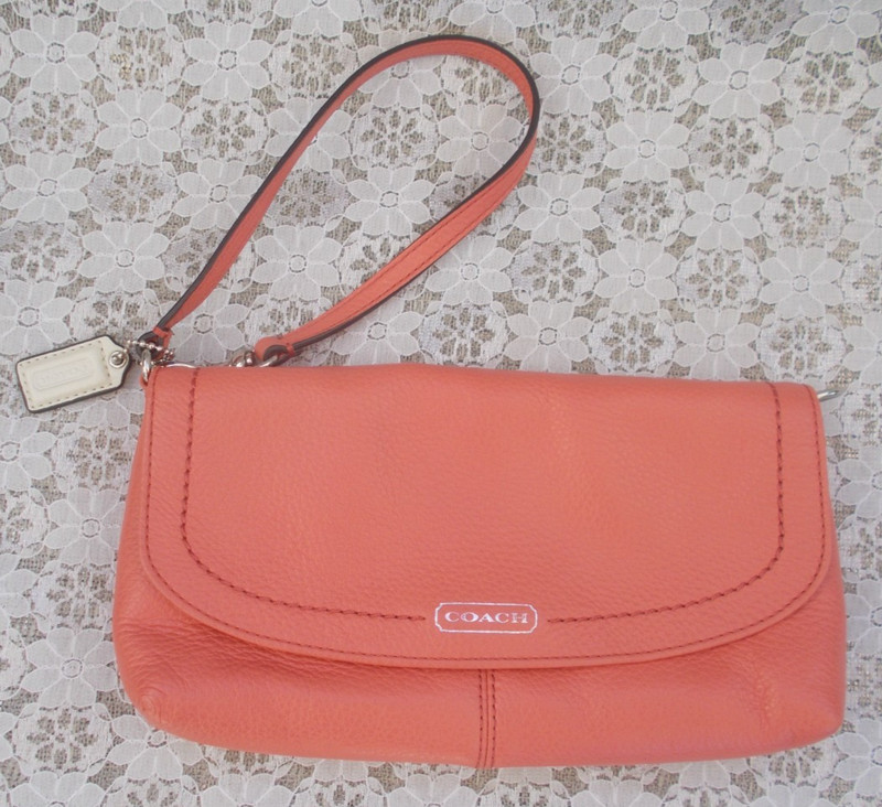 COACH PARK MINI BAG, CLUTCH, WRISTLET, Magnetic Snap Flap Coral Pebble Leather gallery