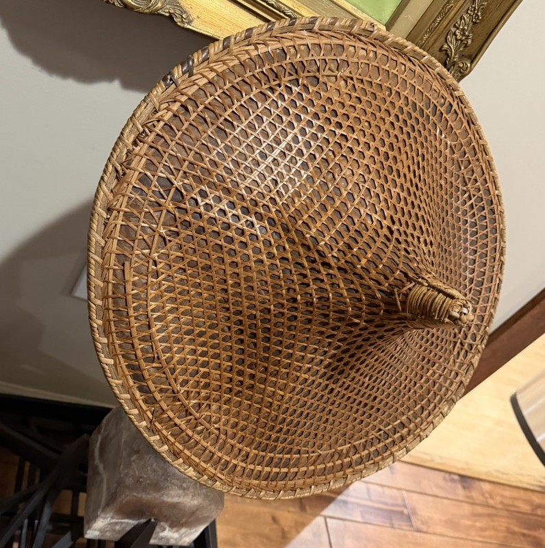 Vtg Asian Wicker Hat Coolie Bamboo Rice Paddy Sun Hat Conical Gardening 19” gallery
