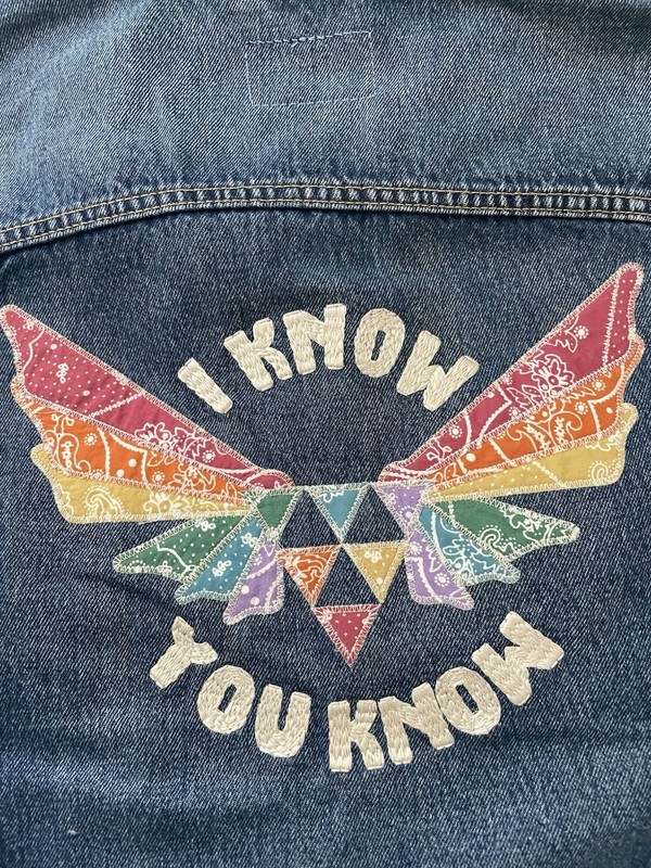 LEVI'S Medium Blue Premium Trucker Jacket Denim Inner Pockets I Know You Know gallery