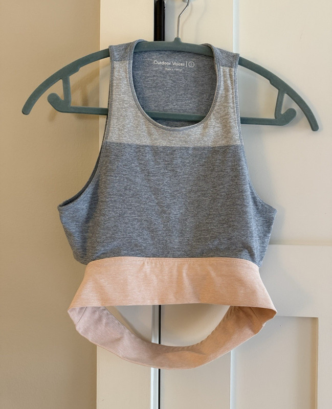 Outdoor Voices Colorblock Sports Bra Slashback Gray/Blue/Peach S NWOT