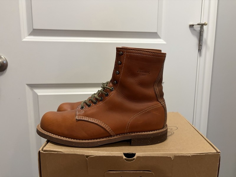 Thorogood 1892 Tomahawk Boots Horween Chromexcel Leather Cognac 814-4107 Mens 9D gallery